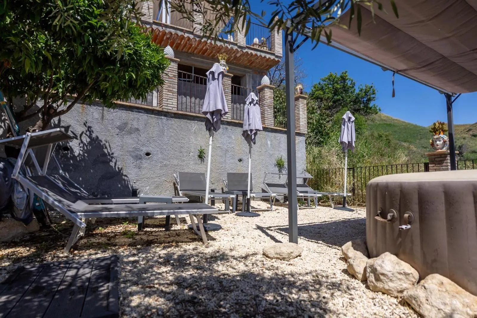 Bed and Breakfast Bed And Relax-Il Maniero Calatabiano